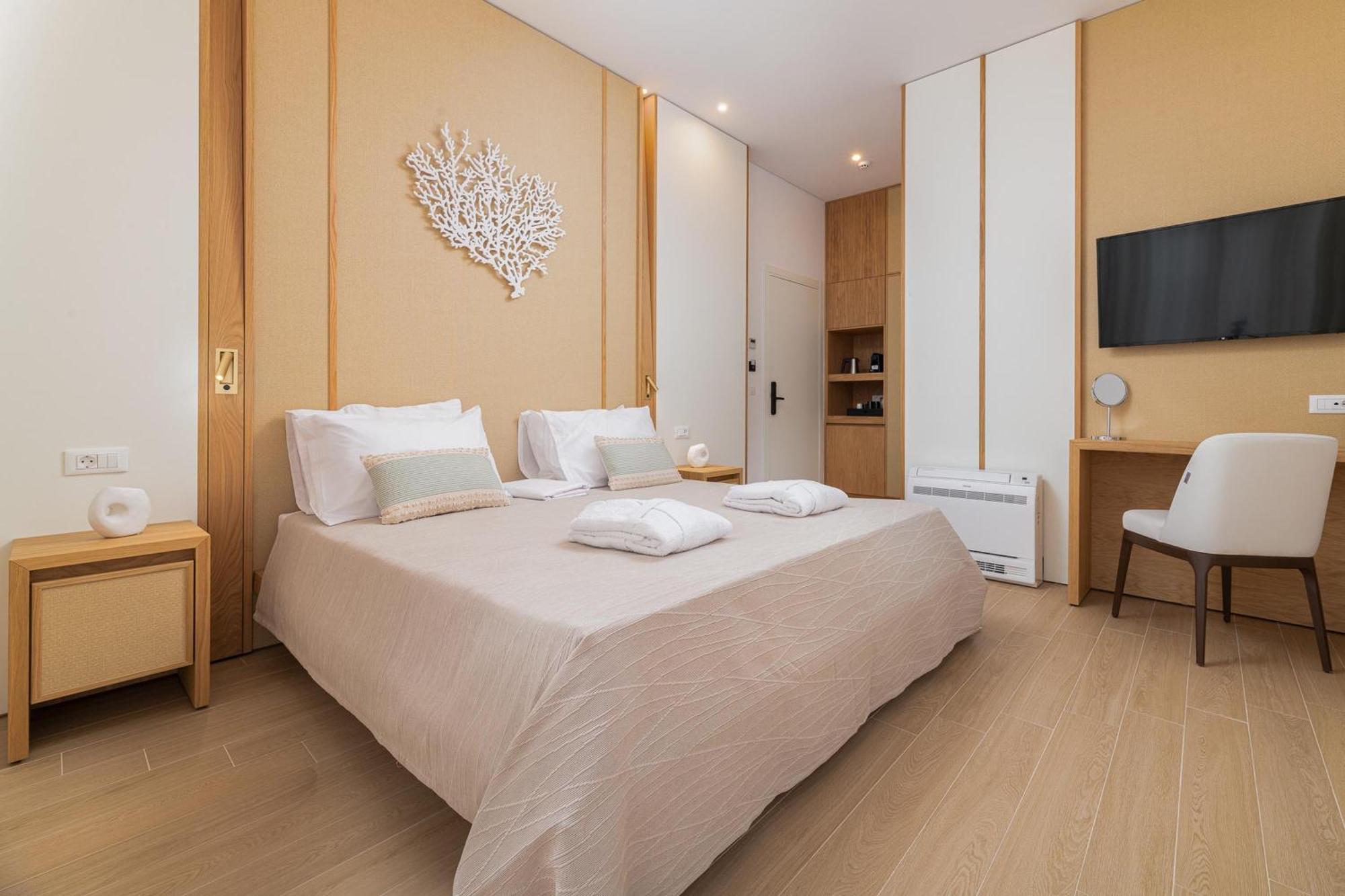 The 12Th City Hotel Rhodes City Екстериор снимка